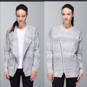 Lululemon Mula Bundle Wrap Size 4